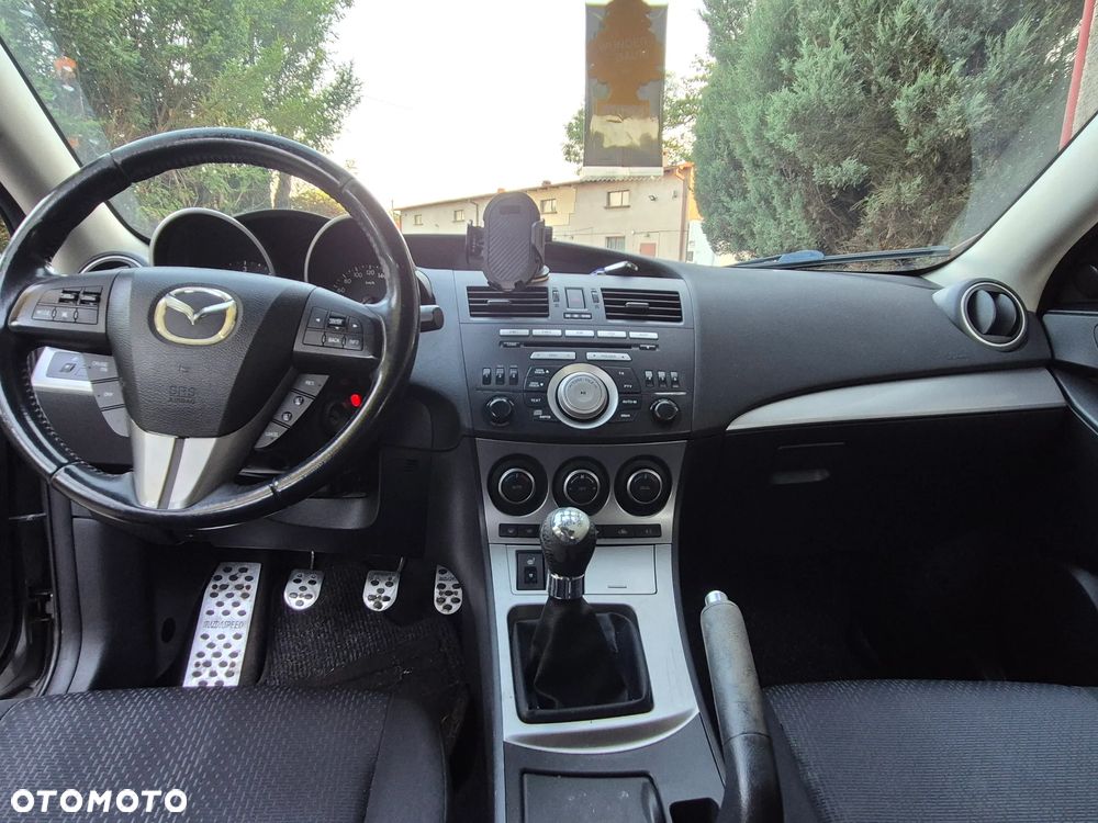 Mazda 3 1.6 CD Exclusive + - 6