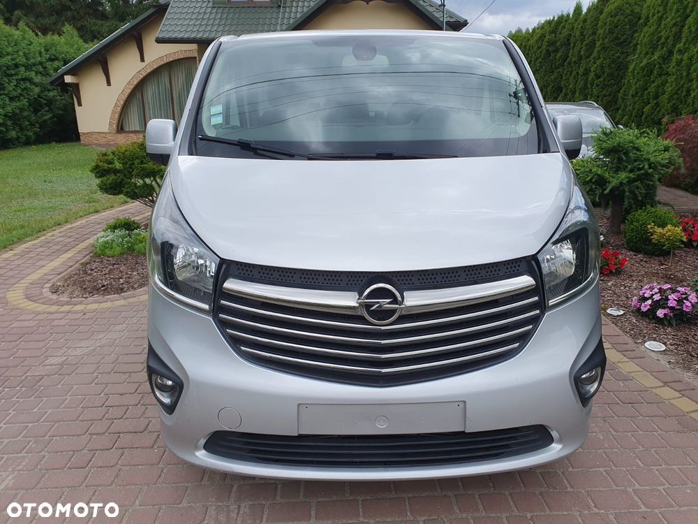 Opel Vivaro - 11