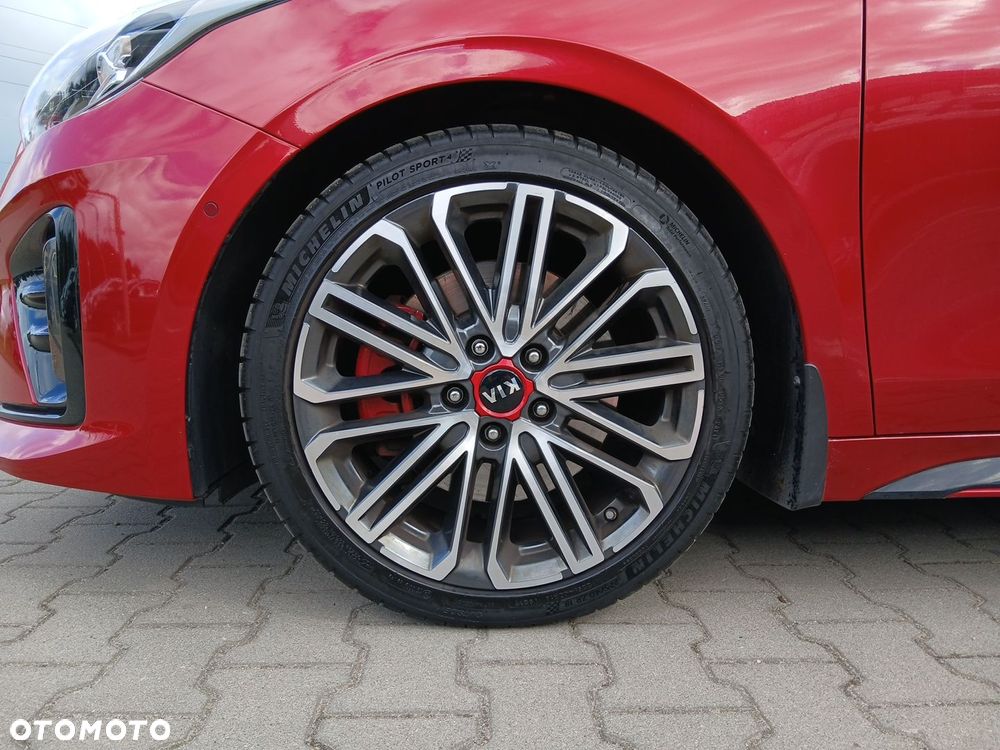 Kia ProCeed 1.6 T-GDI GT DCT - 14