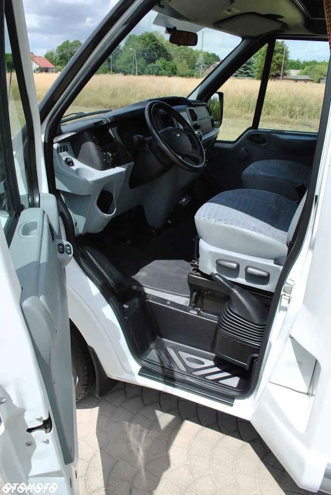 Ford Chausson Transit FLASH 02 Półintegra - 10