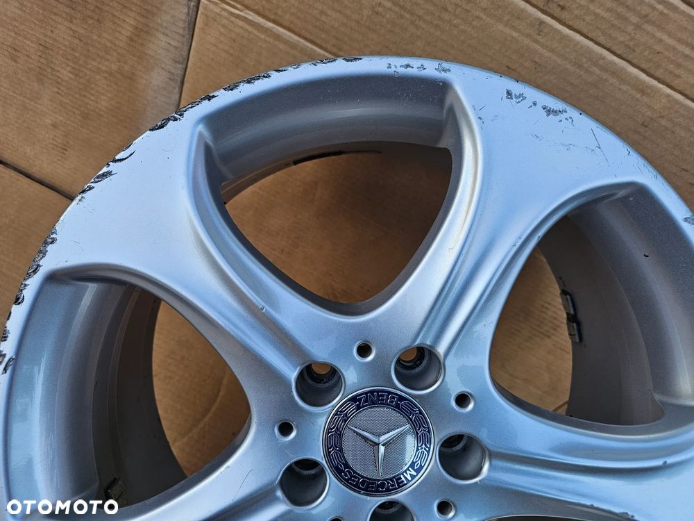 (F45) Mercedes OE W204 C-KLASA / 7,5Jx18 ET44 5x112 / A2054010600 - 2