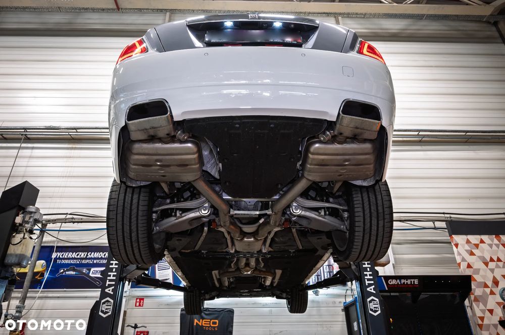 Rolls-Royce Ghost - 36