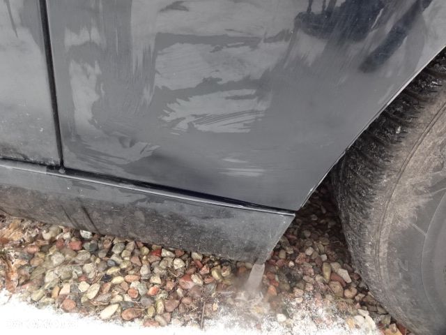 Prawy błotnik BMW E65 Long Lift Schwarz 2 668/9 - 4