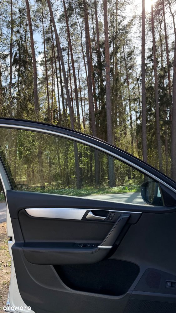 Volkswagen Passat 2.0 TDI 4Mot Highline - 15