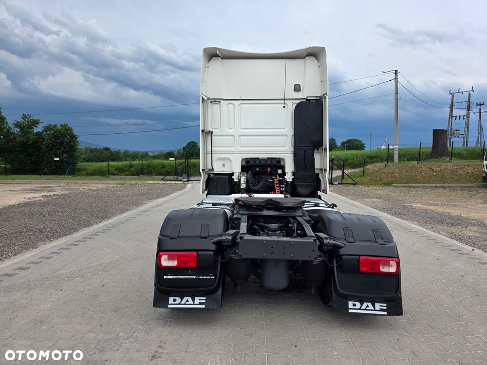 DAF XF / 106 / 530 / ACC / E 6 / SUPER SPACE CAB / RETARDER - 6