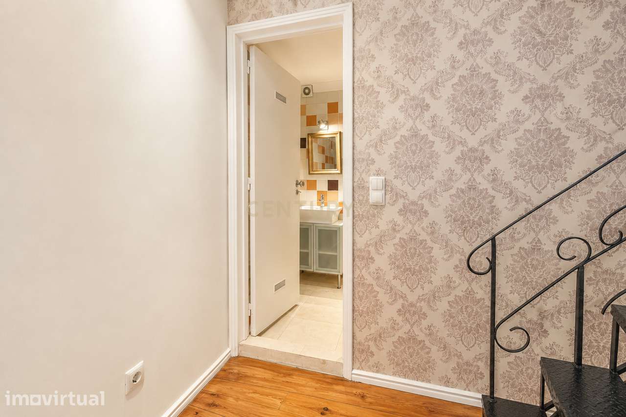 Apartamento T2 Duplex, em Prazeres, Lisboa - Grande imagem: 5/18