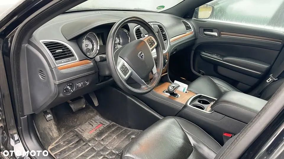 Lancia Thema 3.6 Executive AWD - 14