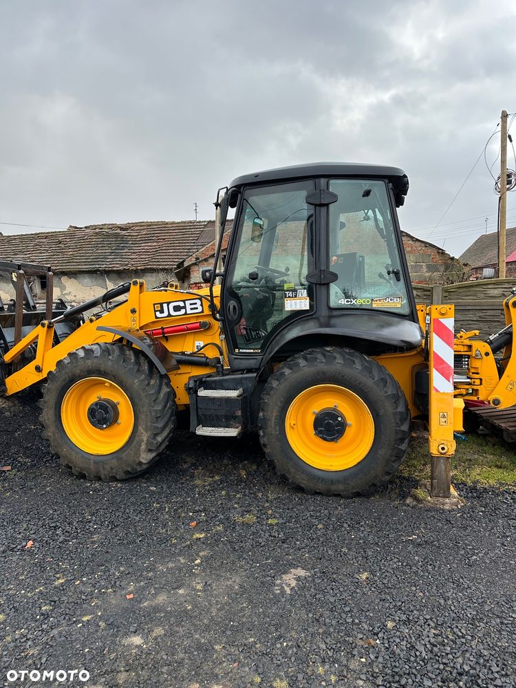JCB 4CX - 1