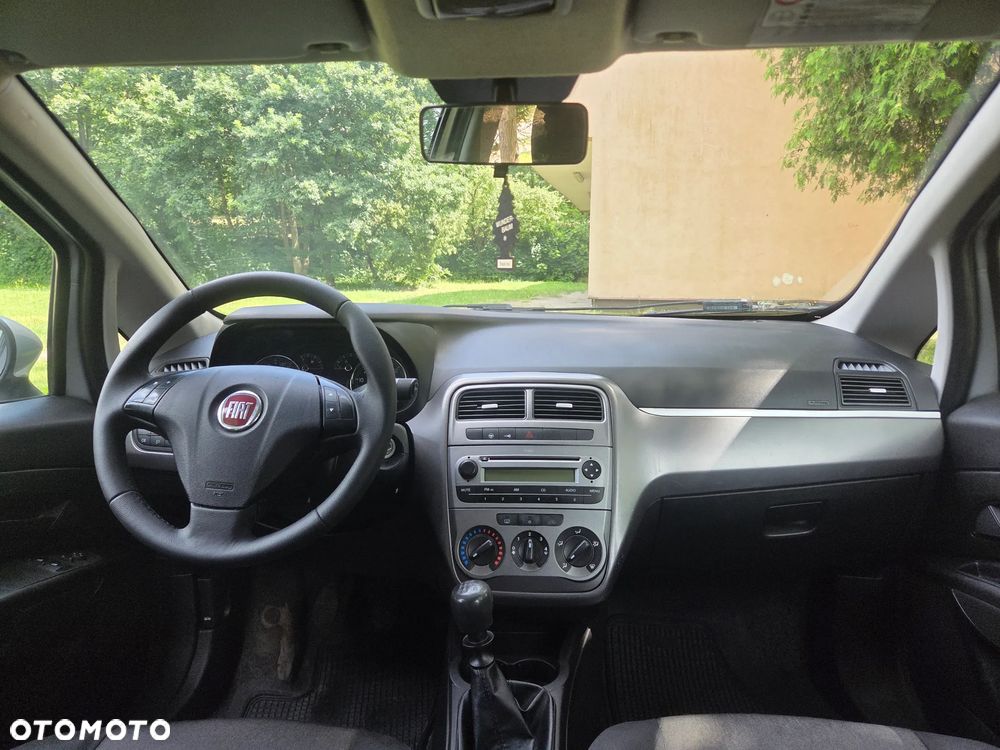 Fiat Punto Evo 1.4 8V Estiva Blue&Me - 6