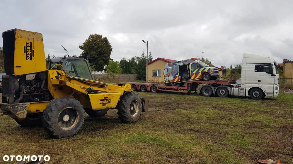 Chevrolet Express - 8