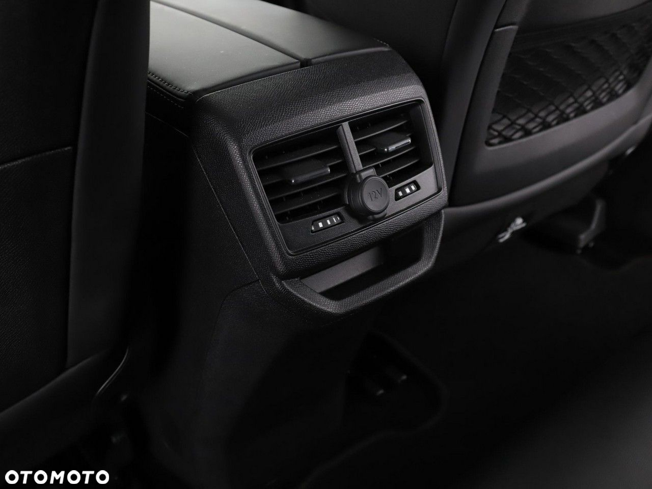 Peugeot 3008 1.2 PureTech Allure S&S EAT6 - 37