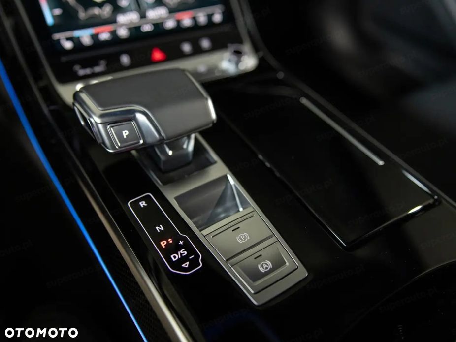 Audi A8 50 TDI mHEV Quattro Tiptr - 11
