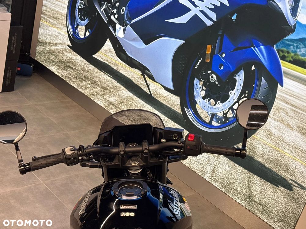 Suzuki GSX - 5