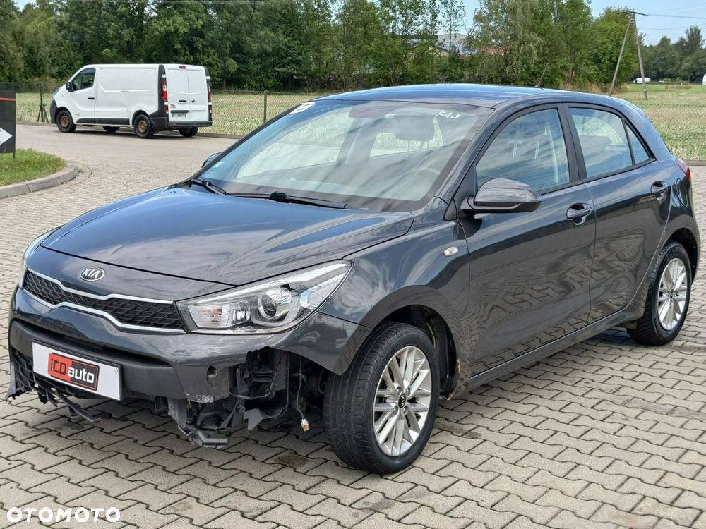 Kia Rio - 3