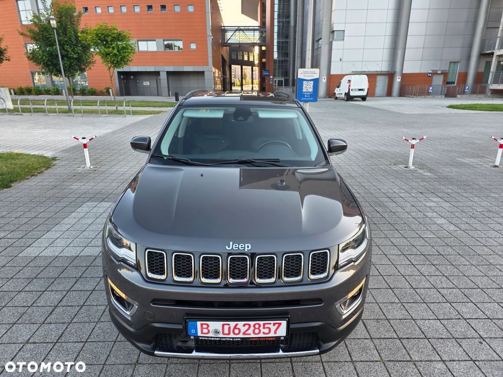 Jeep Compass - 4