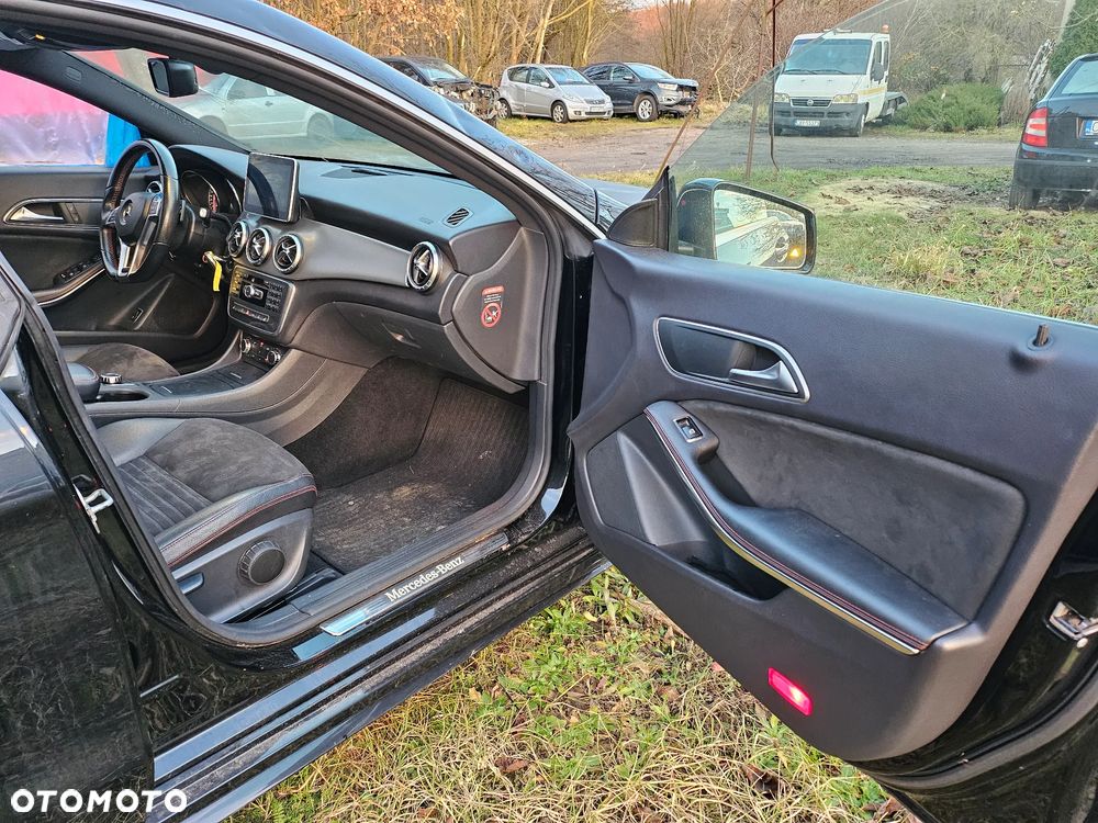 Mercedes-Benz CLA - 10
