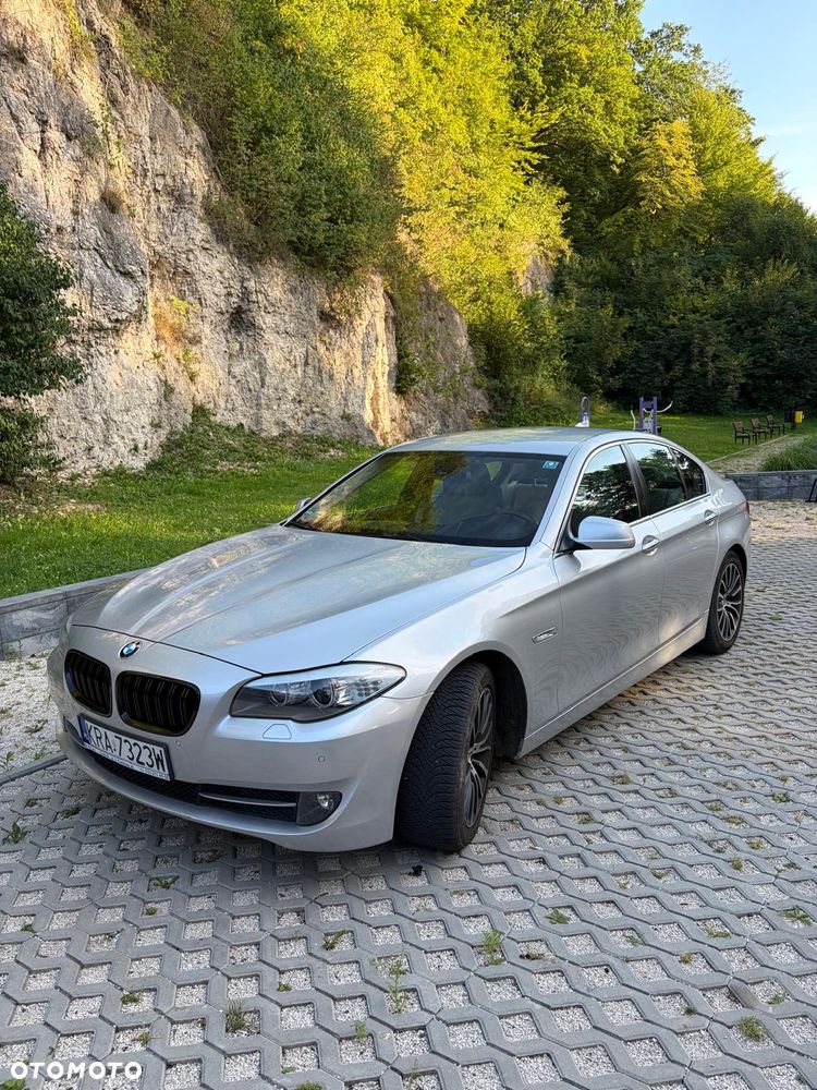 BMW Seria 5 535d xDrive - 12
