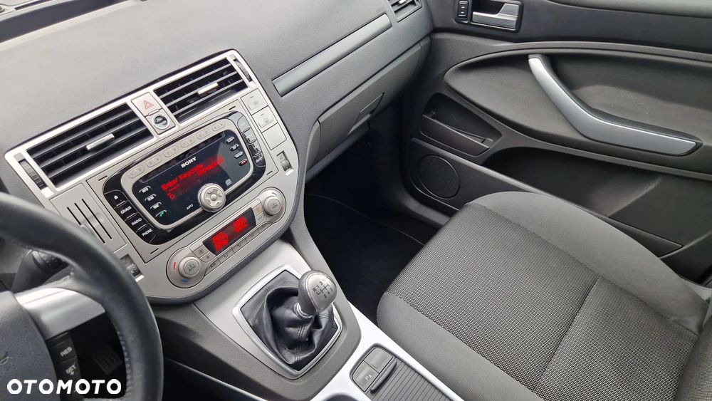 Ford Kuga 2.0 TDCi 2x4 Champions Edition - 10