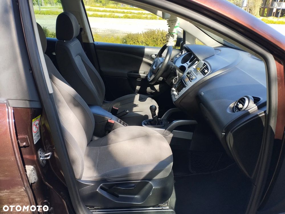 Seat Altea XL 1.6 TDI DPF CR Ecomotive Reference - 24