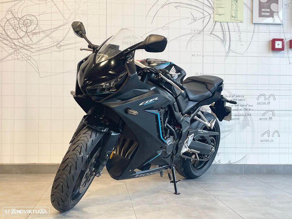 Honda CBR 650R - 5