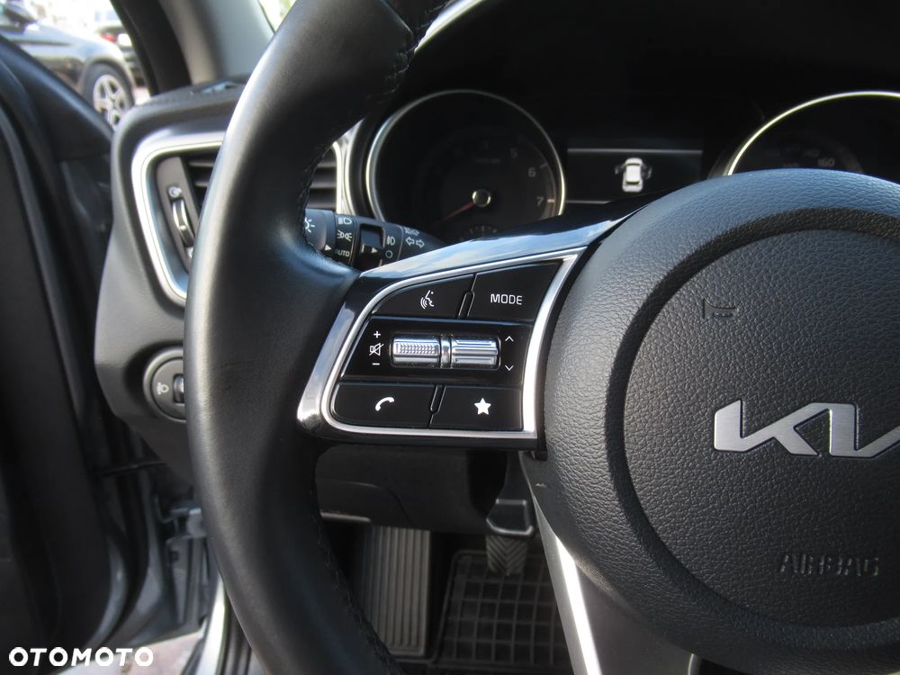Kia Ceed 1.5 T-GDI M - 12