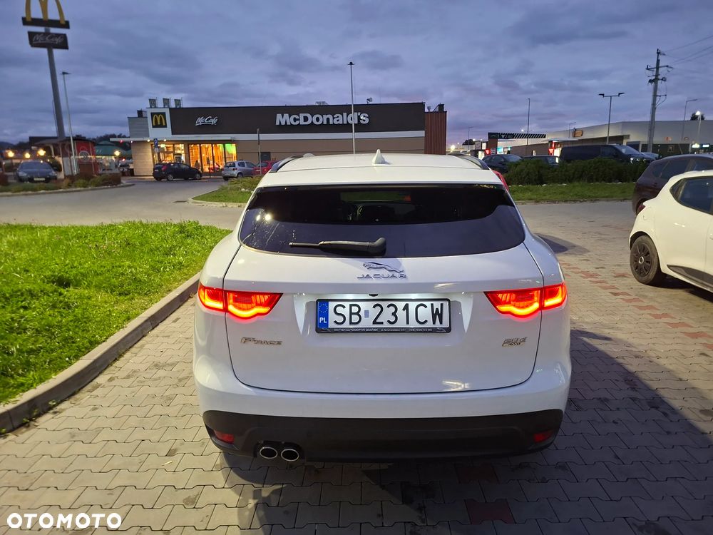 Jaguar F-Pace 2.0 i4D AWD Prestige - 4