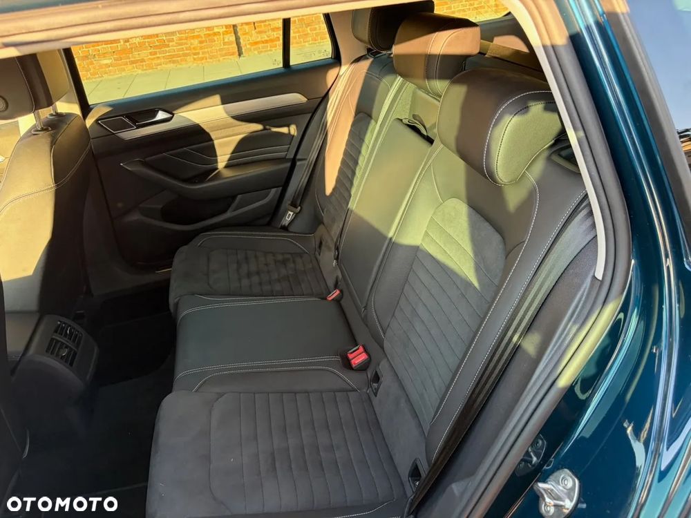 Volkswagen Passat Variant 1.5 TSI EVO Elegance DSG - 8