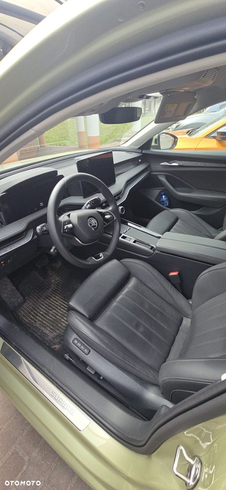 Skoda Superb 1.5 TSI mHEV Selection DSG - 10