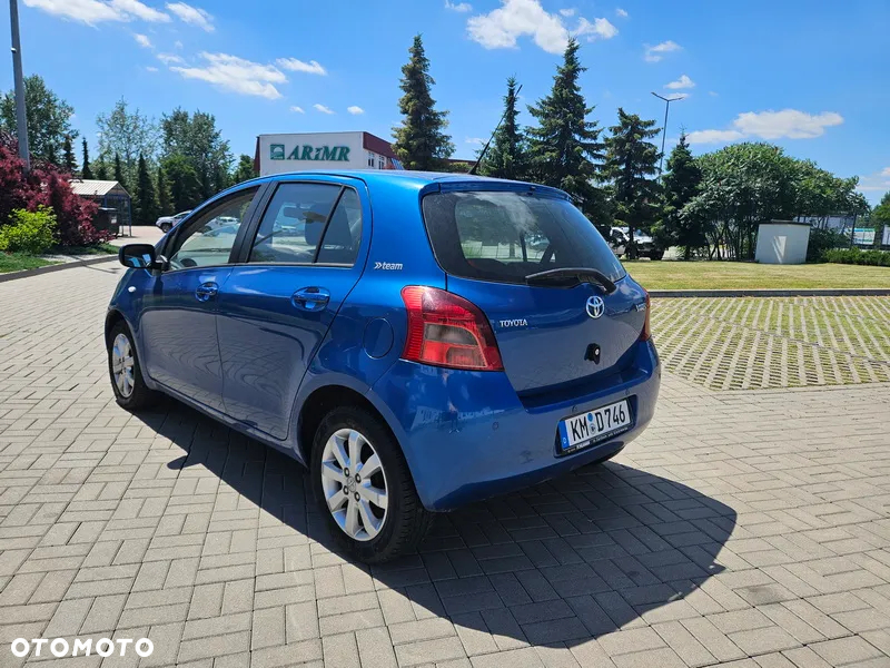Toyota Yaris 1.0 Luna A/C - 4
