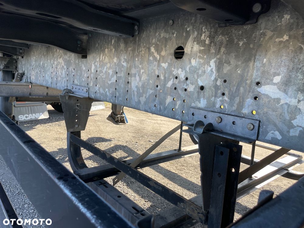 Schmitz Cargobull - 25