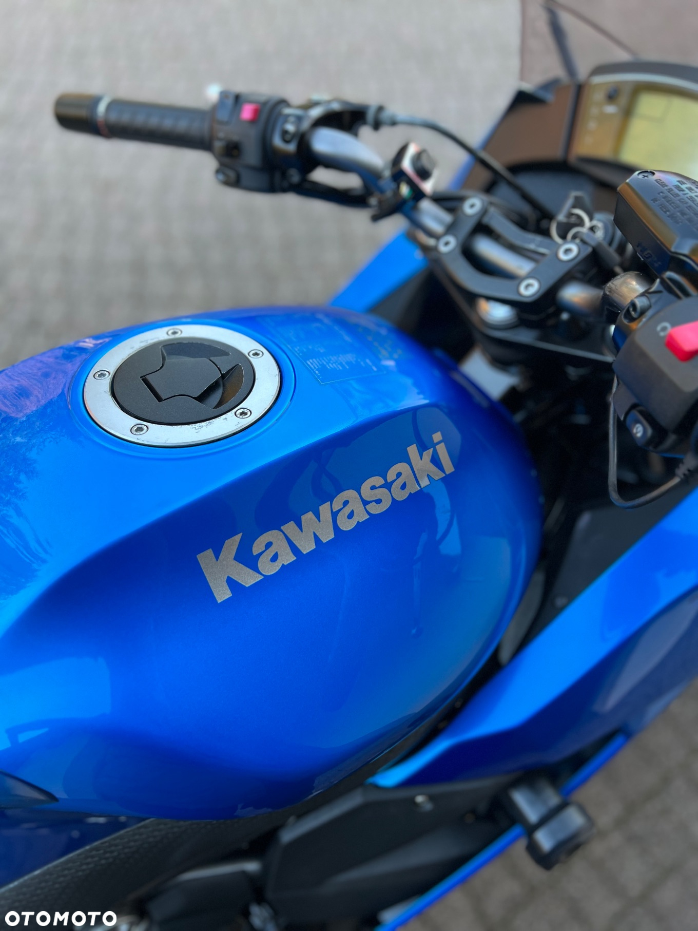 Kawasaki ER - 19