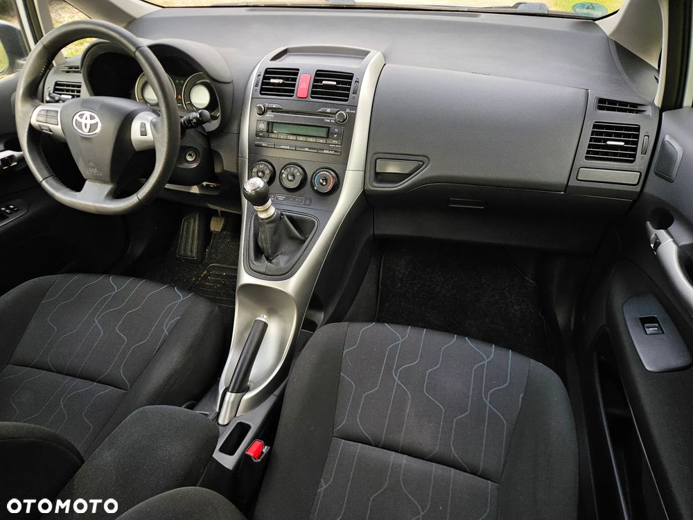 Toyota Auris 1.6 Edition - 21