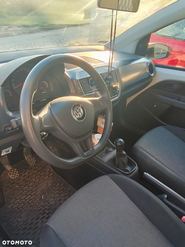 Volkswagen up! 1.0 high - 7