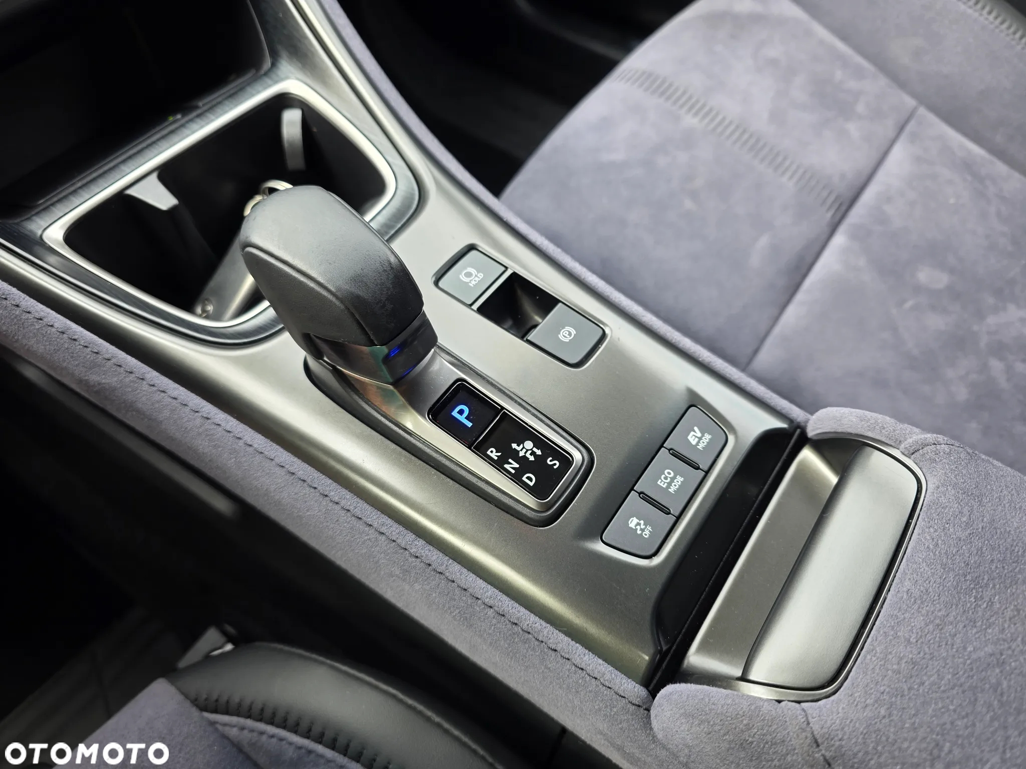 Lexus LBX - 23