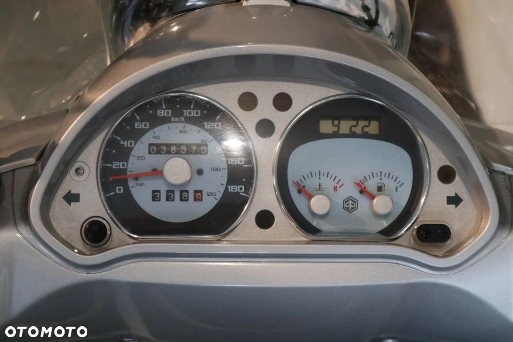 Piaggio Beverly - 13