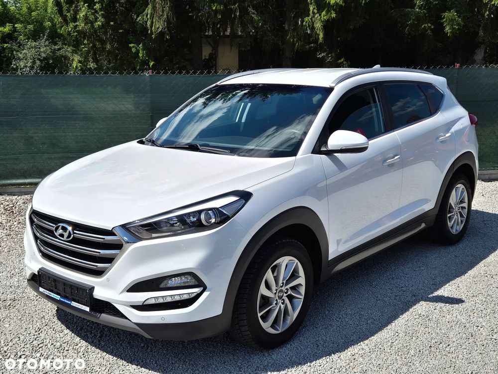 Hyundai Tucson 2.0 CRDI 4WD Automatik Style - 14