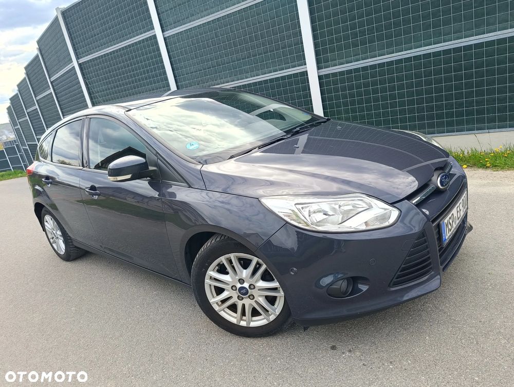 Ford Focus 1.6 TDCi DPF Champions Edition - 8
