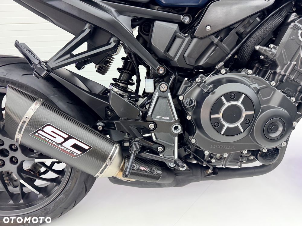 Honda CB - 27