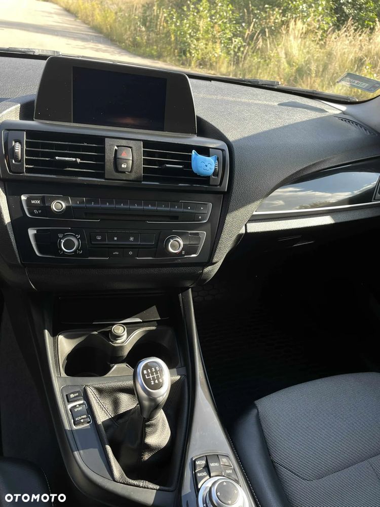 BMW Seria 1 120d Sport Line - 9