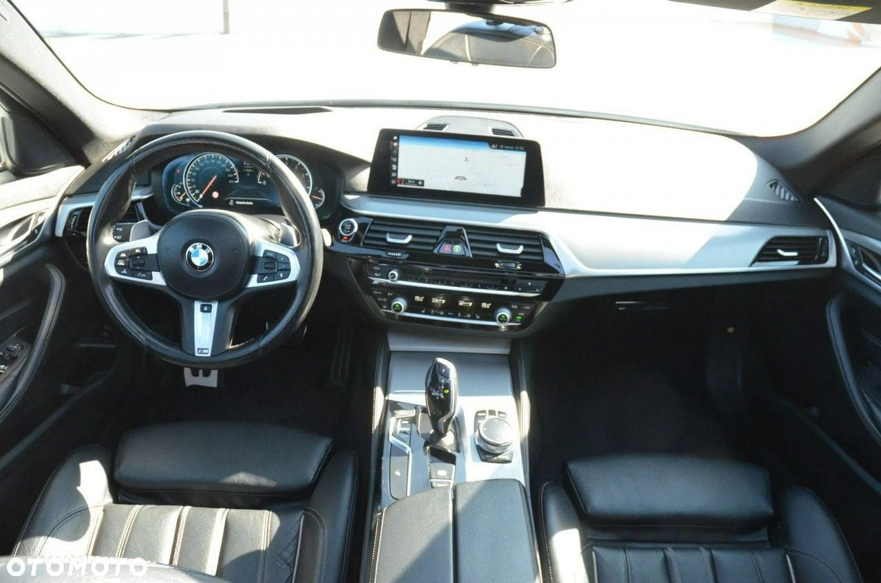 BMW Seria 5 530i xDrive GPF M Sport sport - 19