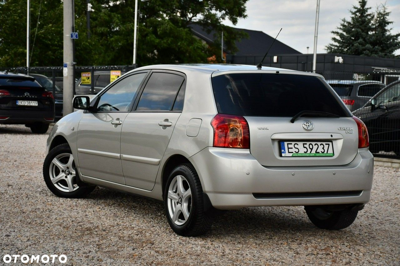 Toyota Corolla - 15