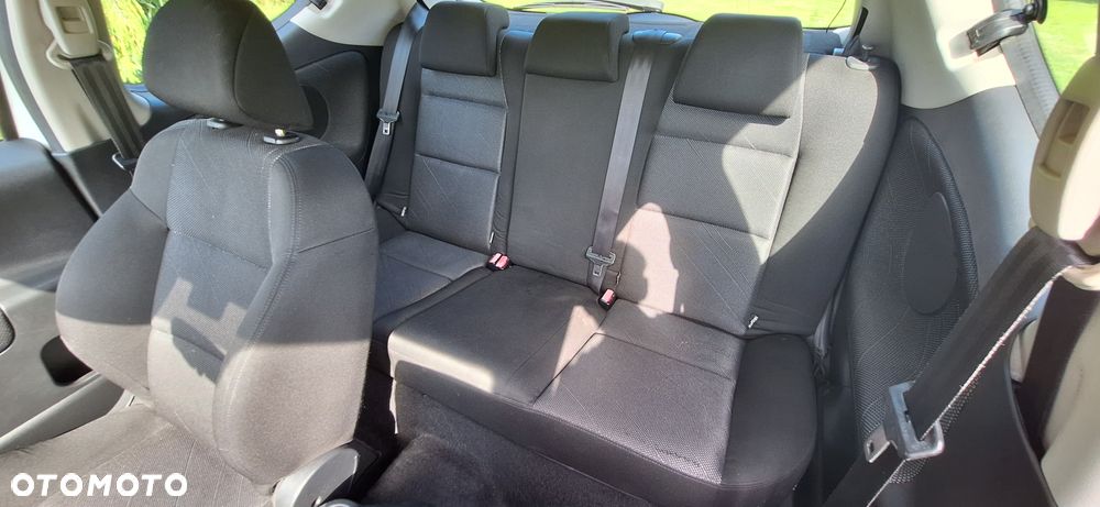 Peugeot 207 1.4 16V Trendy - 9