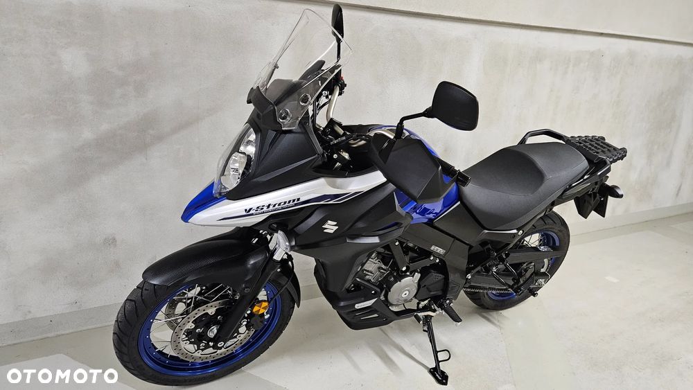 Suzuki V-STROM - 1