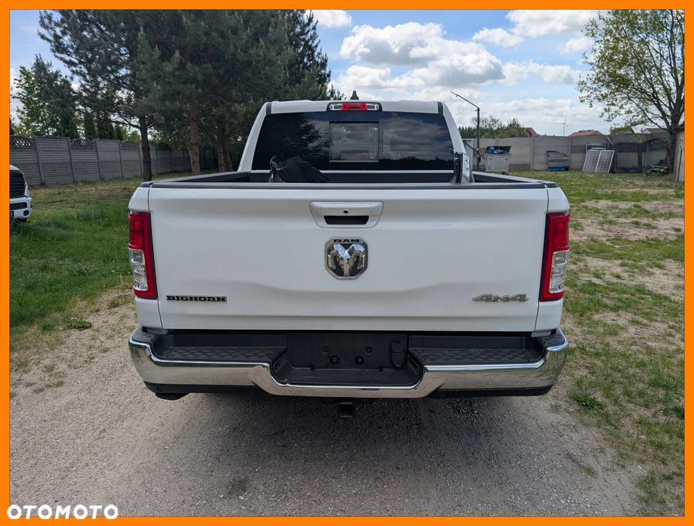 RAM 1500 Crew Cab Shortbed Bighorn - 4