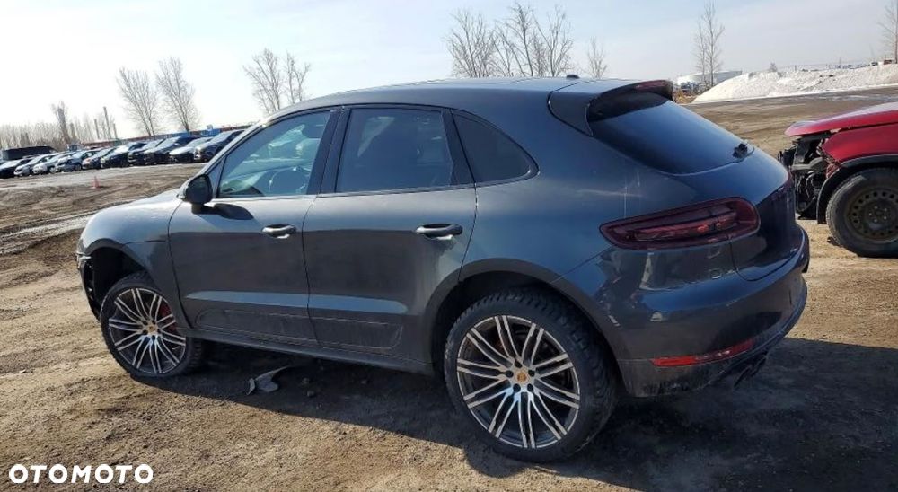Porsche Macan GTS - 2