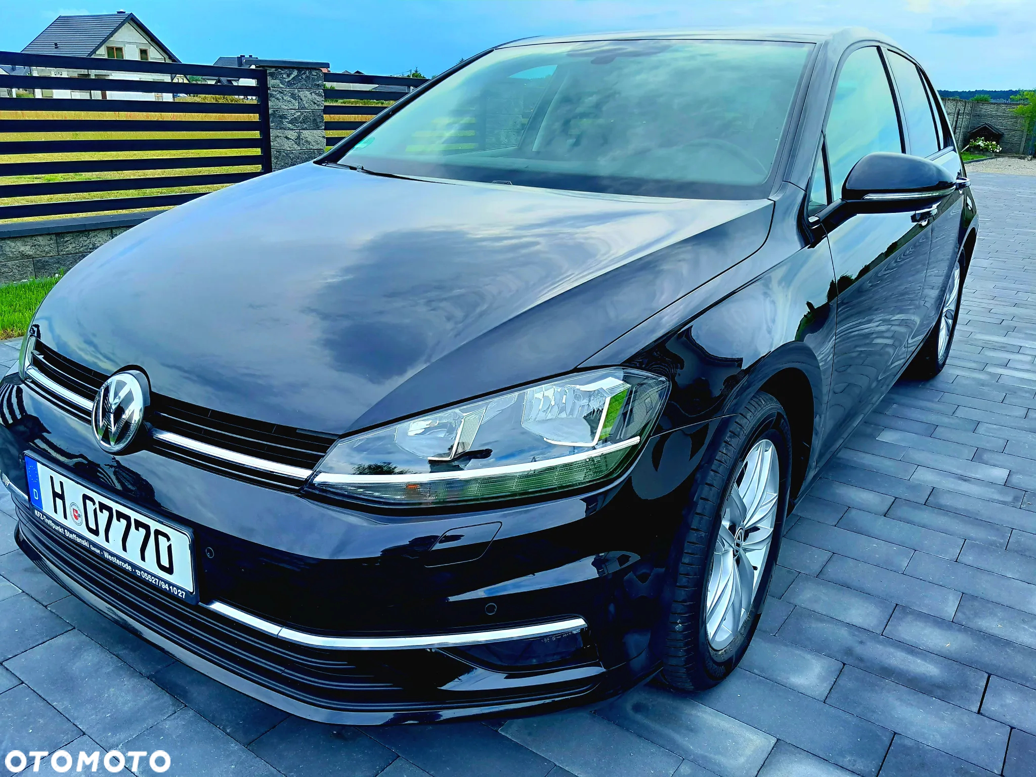 Volkswagen Golf 2.0 BlueTDI DSG Highline - 2