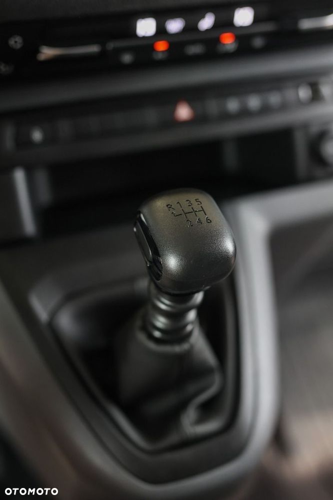 Toyota Proace Verso - 22