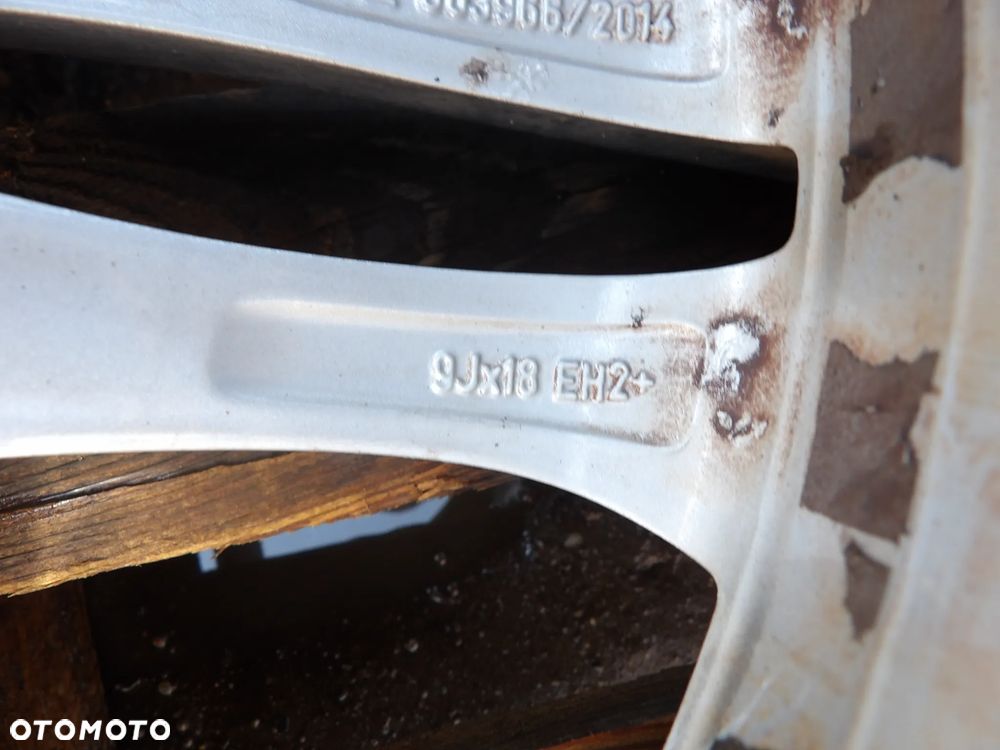 BMW  - F10 - FELGA ALUMINIOWA  - 9Jx18EH2+ - IS 44 - 7848573 - 4