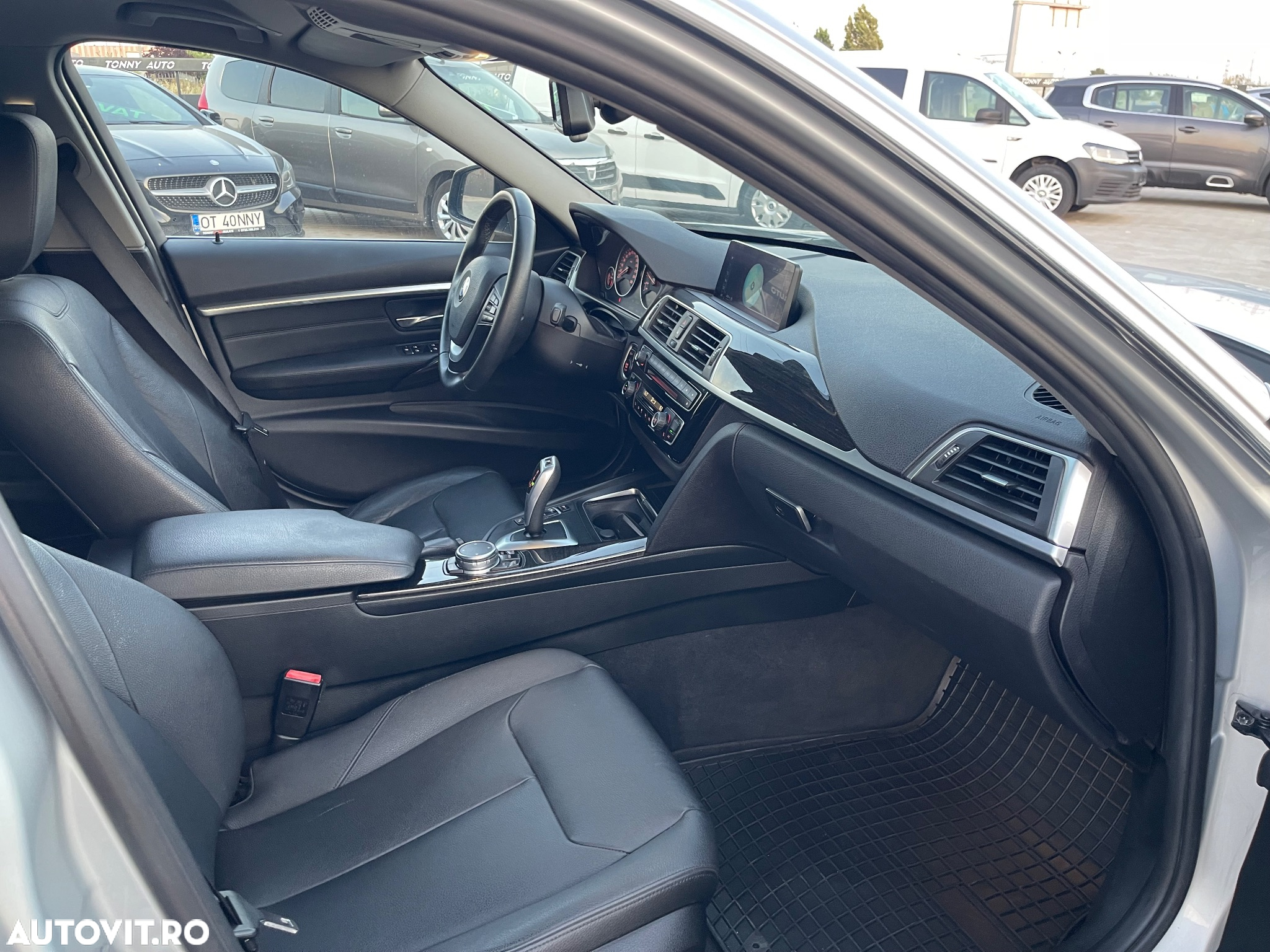 BMW Seria 3 320d Aut. xDrive Edition Luxury Line Purity - 12