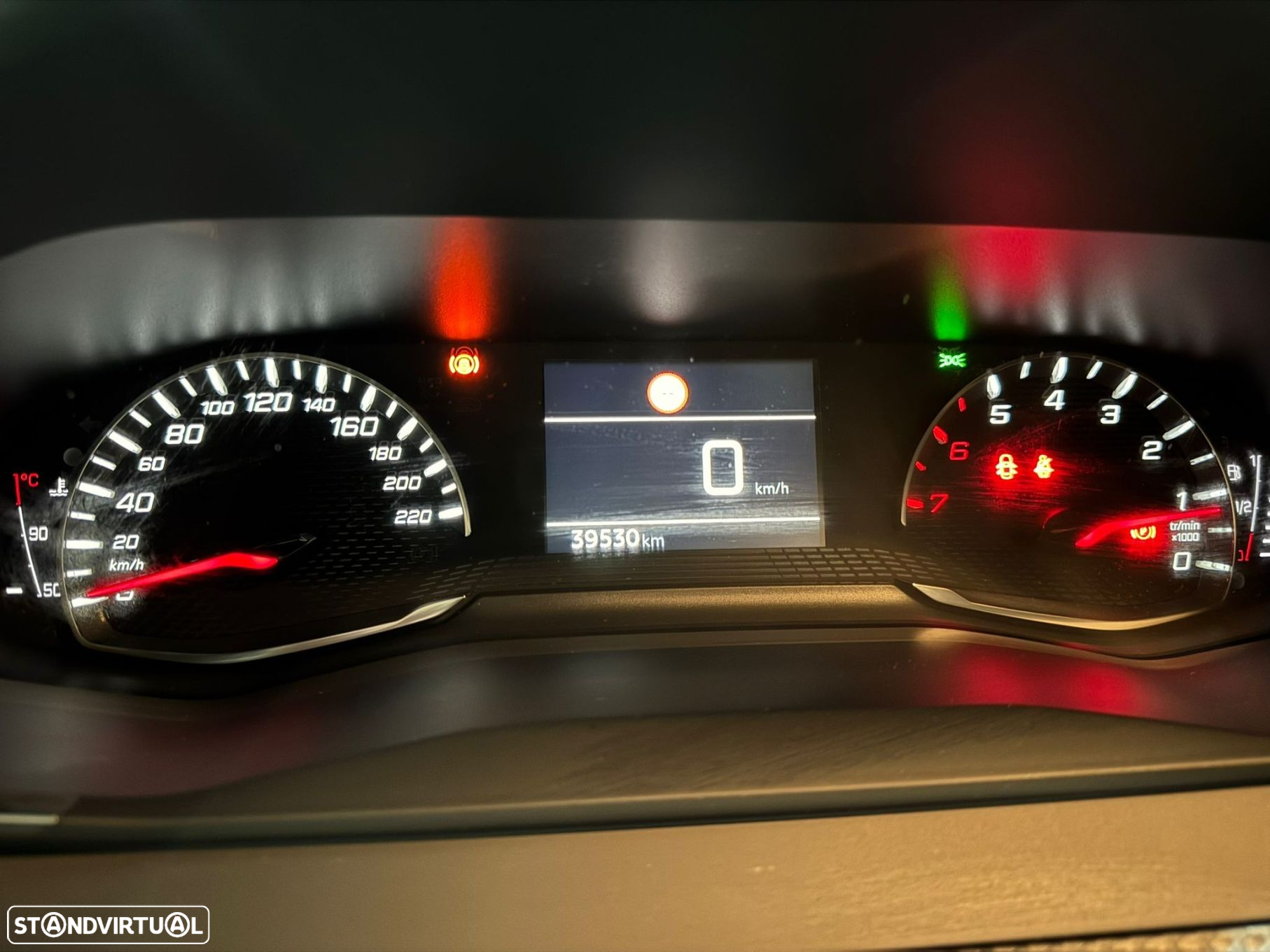 Peugeot 2008 1.5 BlueHDi Active - 21